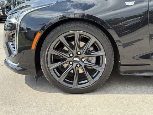 Used 2023 Cadillac CT4 Sport RWD image 12