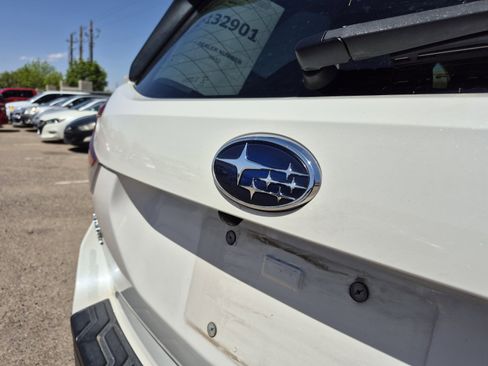 Used 2020 Subaru Forester Premium AWD/4WD image 21