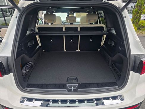 New 2026 Mercedes-Benz GLB 250 4MATIC image 11