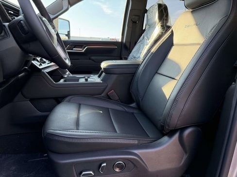 New 2026 GMC Sierra 2500 Denali w/ Denali Reserve Package image 7