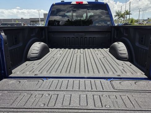New 2026 Ford F250 Lariat w/ Black Appearance Package AWD/4WD image 9
