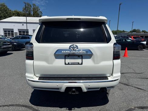 Used 2023 Toyota 4Runner Limited AWD/4WD image 4