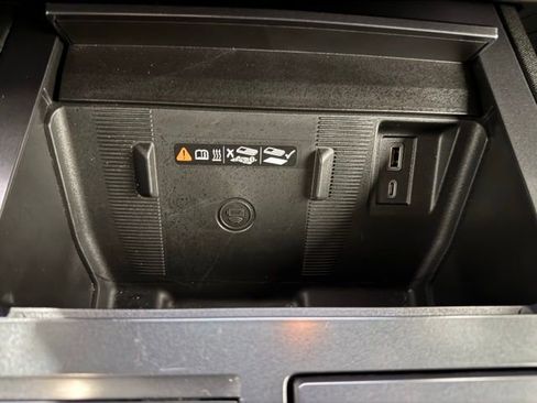 Used 2024 GMC Hummer EV 2X w/ LPO, Illumination Package image 39