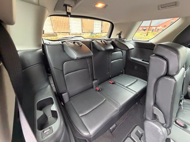 Used 2023 Nissan Pathfinder SL AWD/4WD image 15