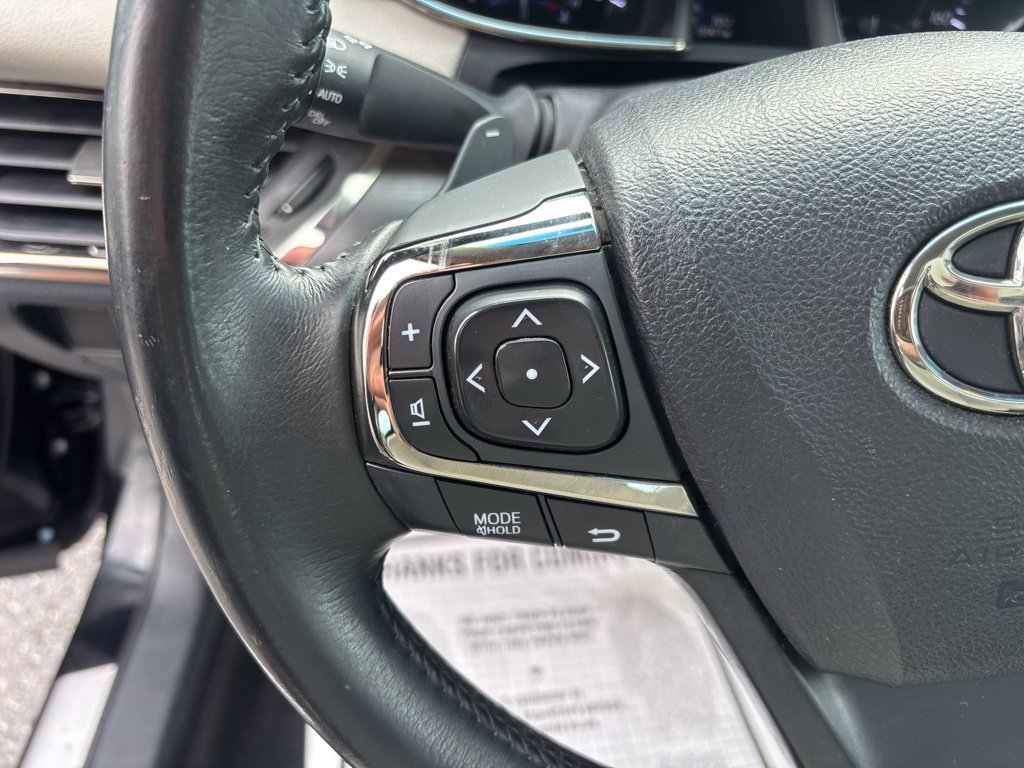 Used 2016 Toyota Avalon XLE Premium FWD image 23