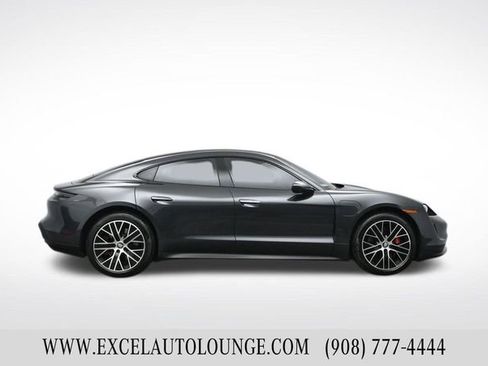 Used 2022 Porsche Taycan 4S image 7
