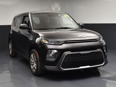 Certified 2020 Kia Soul LX FWD image 2
