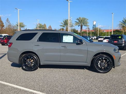 Used 2022 Dodge Durango GT image 3