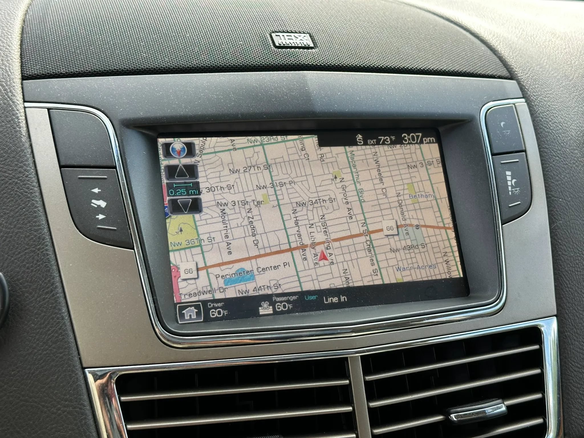 Used 2012 Lincoln MKT AWD image 36