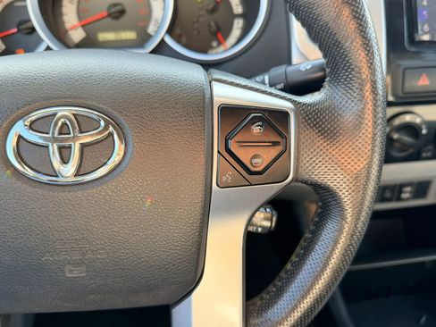 Used 2015 Toyota Tacoma 4x4 Double Cab image 16