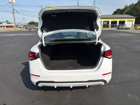 Used 2022 Nissan Sentra SV FWD image 15
