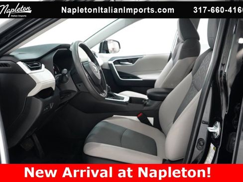 Used 2024 Toyota RAV4 XLE image 14