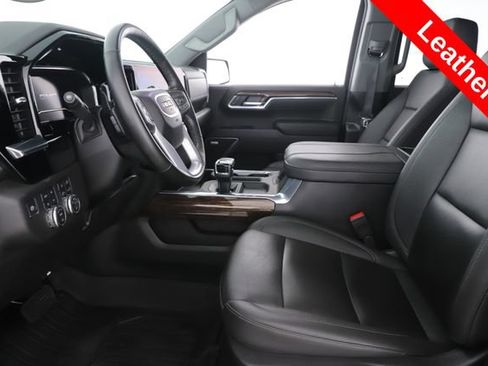 Used 2025 GMC Sierra 1500 Elevation w/ Elevation Premium Package AWD/4WD image 15