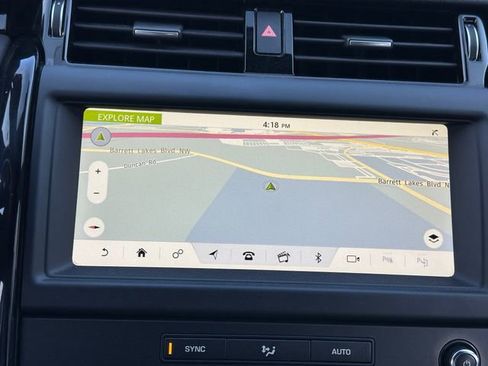 Used 2019 Land Rover Discovery SE image 25