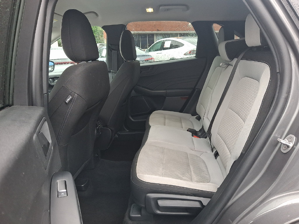 Used 2025 Ford Escape Active AWD/4WD image 10