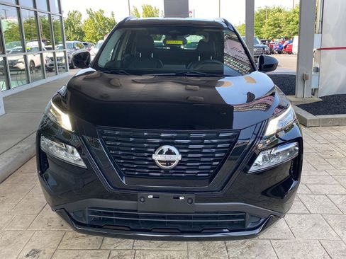 Certified 2023 Nissan Rogue SV w/ SV Premium B Package AWD/4WD image 2