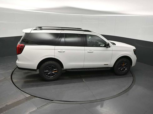 New 2026 Ford Expedition Tremor image 17