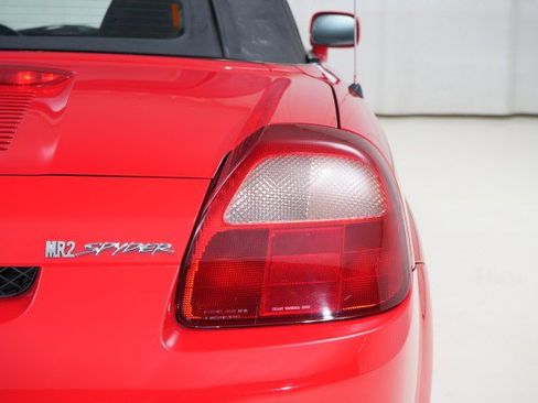 Used 2001 Toyota MR2 image 22