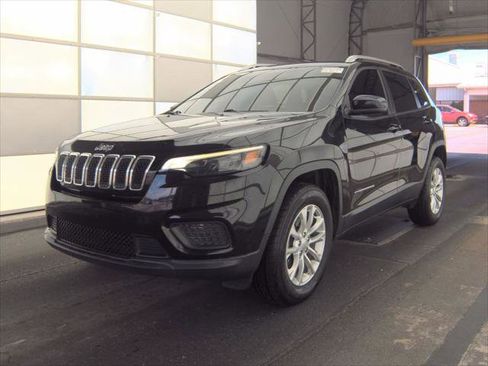 Used 2020 Jeep Cherokee Latitude AWD/4WD image 23