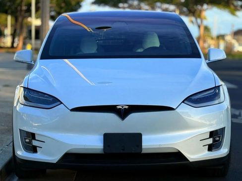Used 2019 Tesla Model X Performance image 7