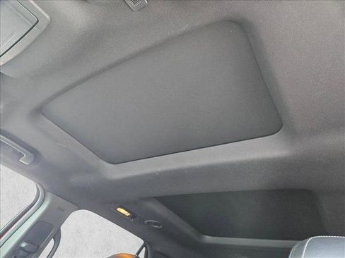 Used 2017 Ford Explorer Platinum AWD/4WD image 9
