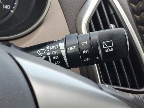 Used 2010 Hyundai Tucson Limited image 23