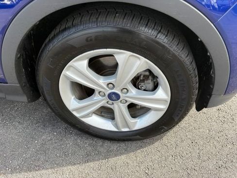 Used 2014 Ford Escape SE w/ Equipment Group 201A AWD/4WD image 9