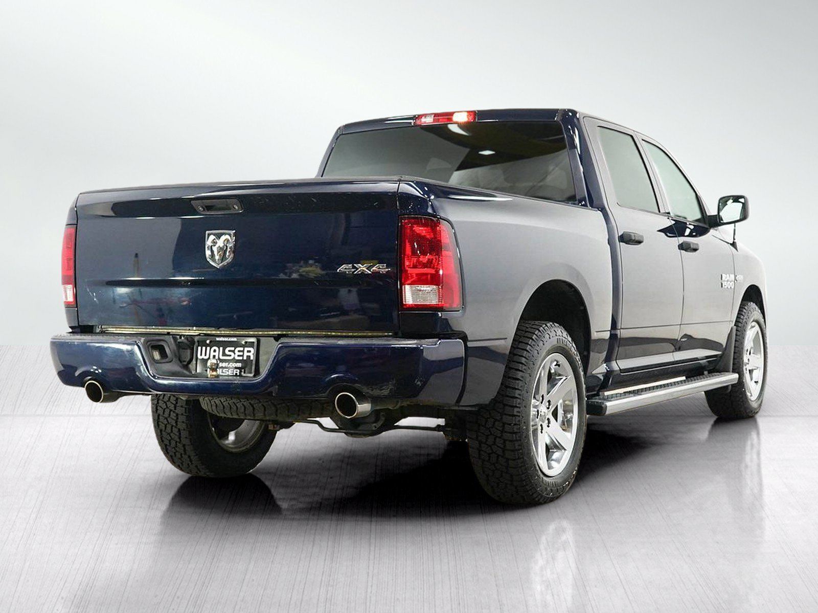 Used 2018 RAM 1500 Express w/ Express Value Package AWD/4WD image 5
