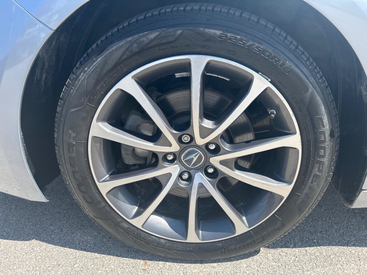 Used 2016 Acura TLX w/ Advance Package FWD image 11
