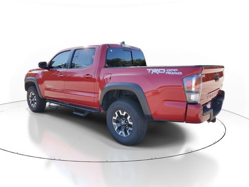 Used 2022 Toyota Tacoma TRD Off-Road w/ Technology Package image 4