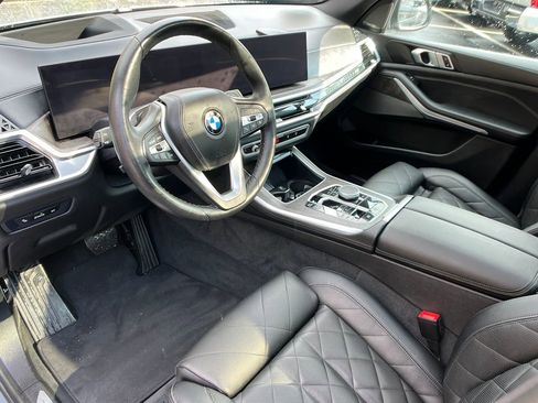 Used 2024 BMW X5 xDrive40i w/ Premium Package image 10