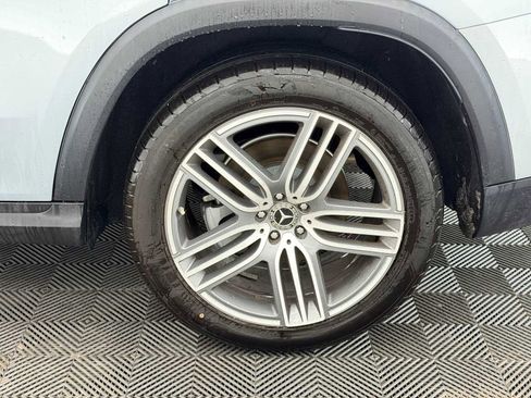 Used 2024 Mercedes-Benz GLS 450 4MATIC image 14