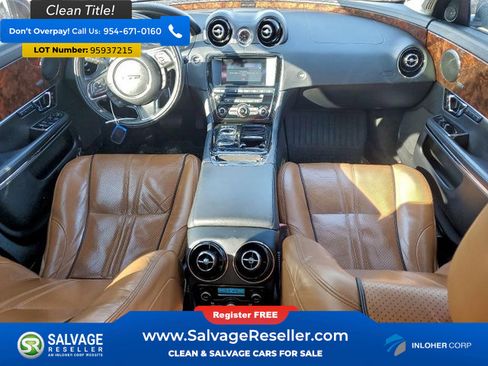 Used 2016 Jaguar XJ R-Sport image 11