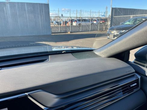 Used 2025 Toyota Camry LE image 35