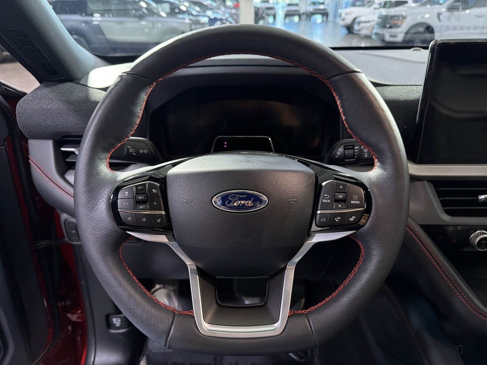Used 2026 Ford Explorer ST-Line w/ ST-Line Street Pack AWD/4WD image 25