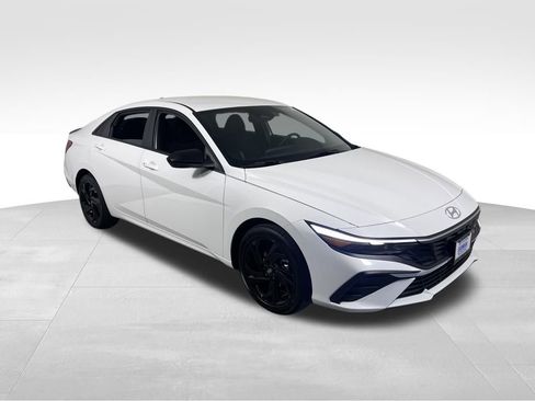 New 2026 Hyundai Elantra Sport image 7
