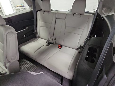 Used 2021 Honda Pilot Touring image 37