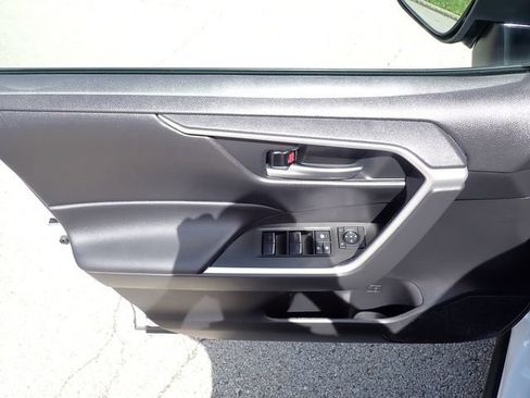 Certified 2025 Toyota RAV4 XLE AWD/4WD image 20