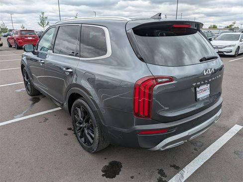 Used 2022 Kia Telluride SX w/ SX Prestige Package image 6