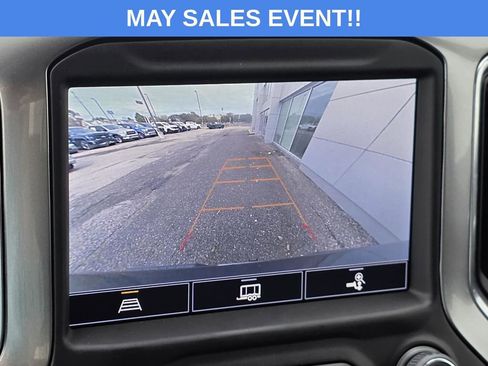 Used 2022 Chevrolet Silverado 1500 LTZ AWD/4WD image 14