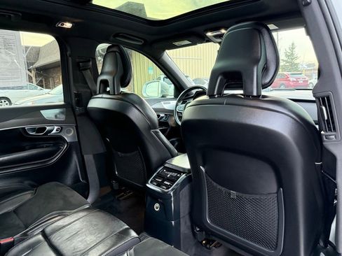 Used 2017 Volvo XC90 T8 R-Design w/ Vision Package image 28