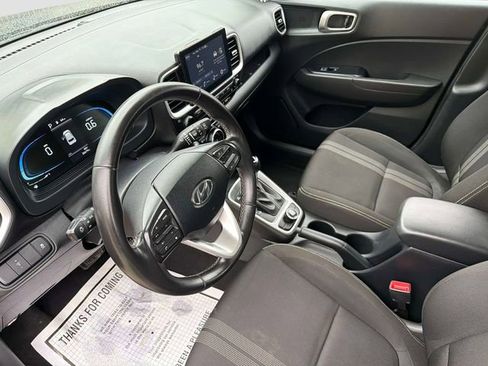 Certified 2023 Hyundai Venue SEL w/ Cargo Package FWD image 20