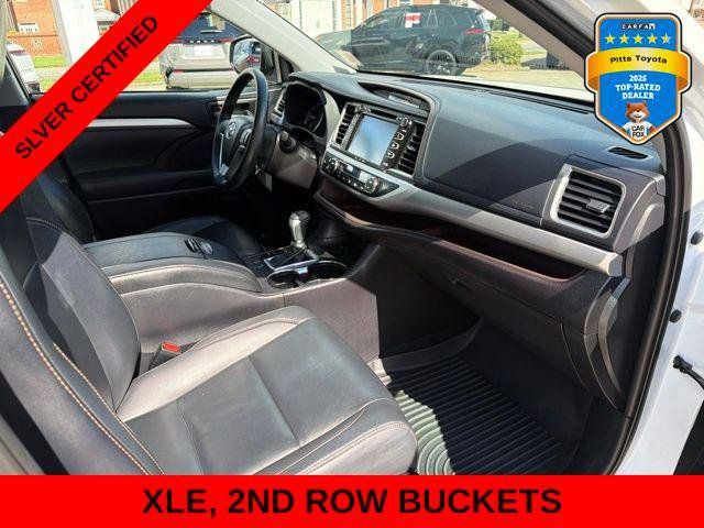 Used 2019 Toyota Highlander XLE FWD image 11
