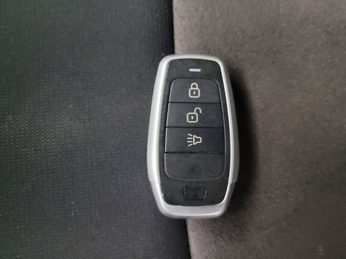 Used 2022 Nissan Sentra SR w/ Trunk Package image 32