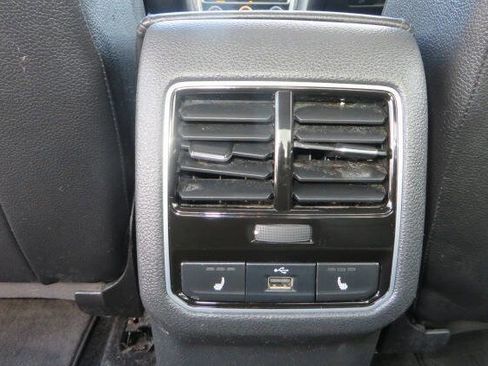 Used 2017 Volkswagen Passat 1.8T SE image 36