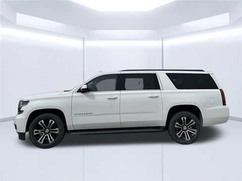 Used 2018 Chevrolet Suburban LT AWD/4WD image 8
