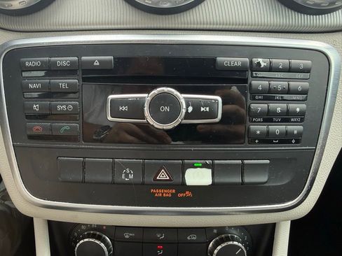 Used 2015 Mercedes-Benz GLA 250 image 19