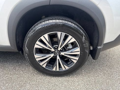 Used 2023 Nissan Rogue SV FWD image 20