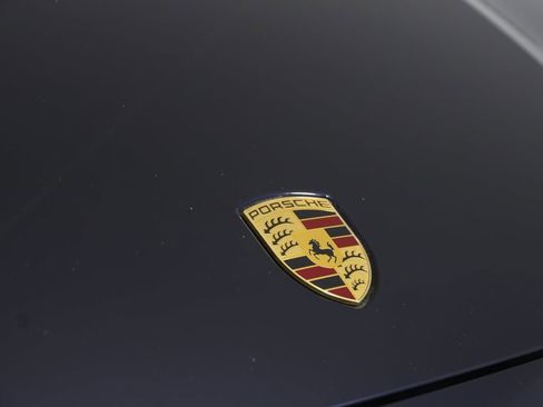 Used 2022 Porsche Cayenne Platinum Edition w/ Premium Package Plus image 22