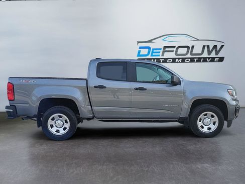 Used 2021 Chevrolet Colorado W/T image 2